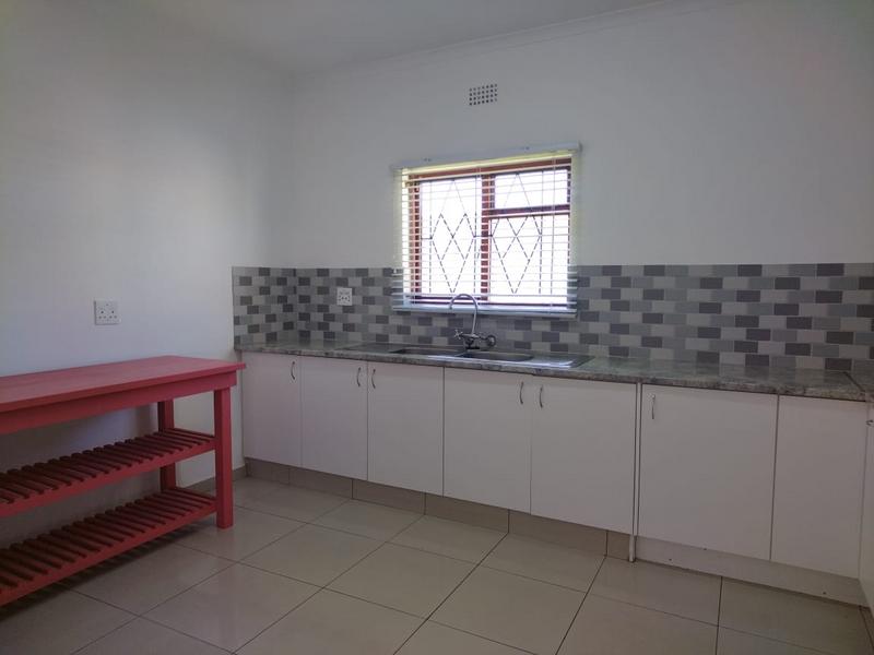 To Let 1 Bedroom Property for Rent in Grassy Park Western Cape